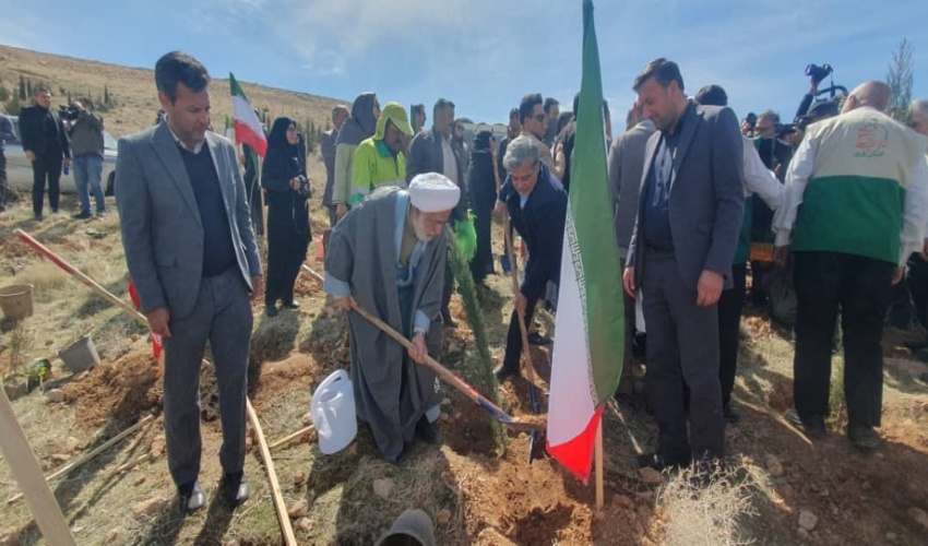 دیدار ریاست محترم دادگستری شهرستان نظرآباد با ریاست اداره منابع طبیعی شهرستان به مناسبت روز جانباز