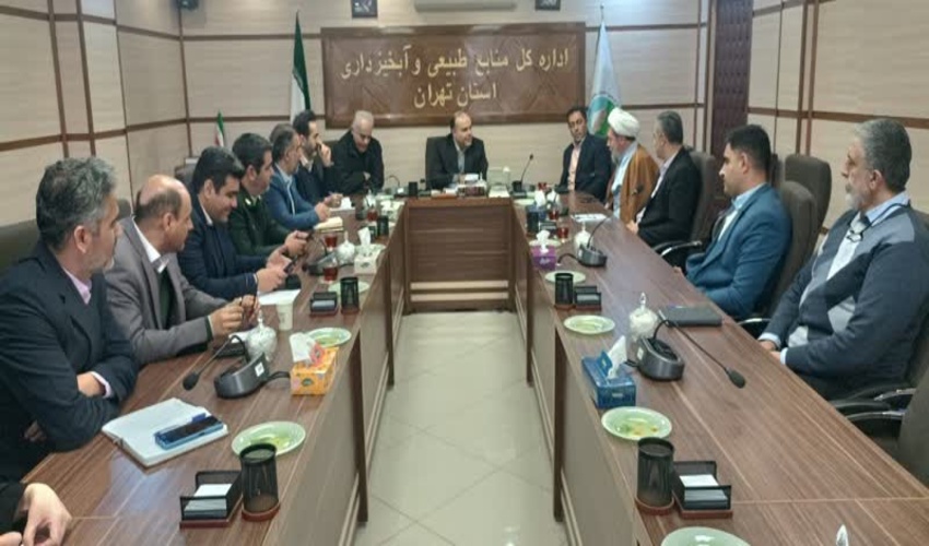 مراسم نهال کاری و گرامیداشت مقام شامخ شهدا در بقعه مطهر امامزاده رزاق شهرستان اشتهارد به مناسبت هفتین روز هفته منابع طبیعی