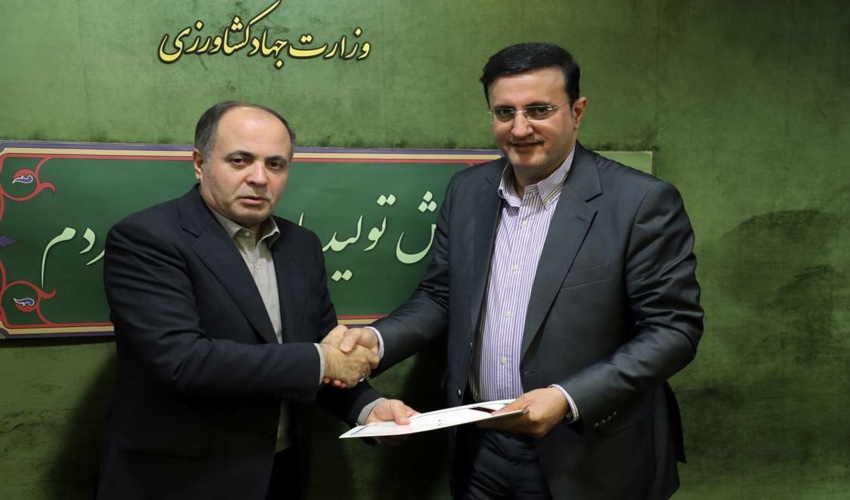 قاچاقچی چوب در پلنگ آباد اشتهارد به دام افتاد