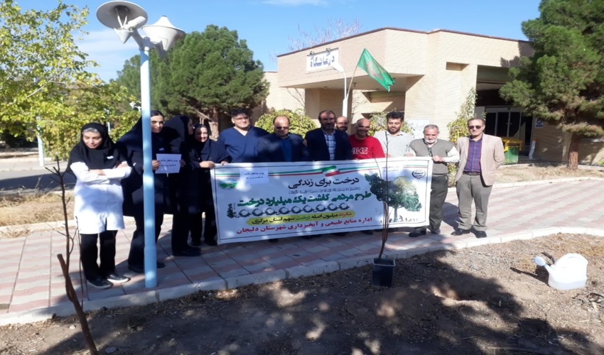 نظارت بر پروژه بیابان زدائی شهرستان اشتهارد به صورت مستمر ادامه دارد.