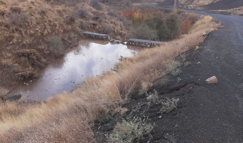 امام جمعه بخش آسارا در معیت جمعی از مسئولین این بخش با مدیرکل منابع طبیعی و آبخیزداری استان و رئیس منابع طبیعی شهرستان کرج دیدار و گفتگو نمودند.