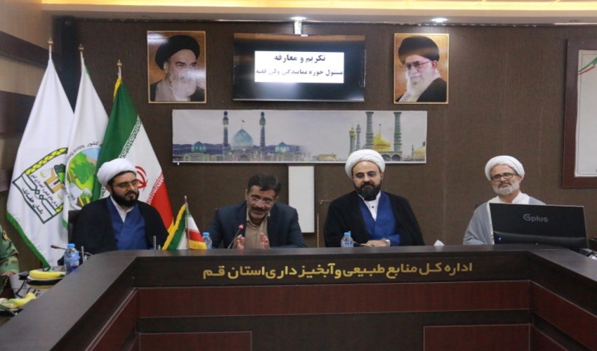  مدیر کل منابع طبیعی البرز ضمن دیدار پرسنل اداره منابع طبیعی شهرستان از پروژه های آبخیزداری شهرستان طالقان بازدید کرد