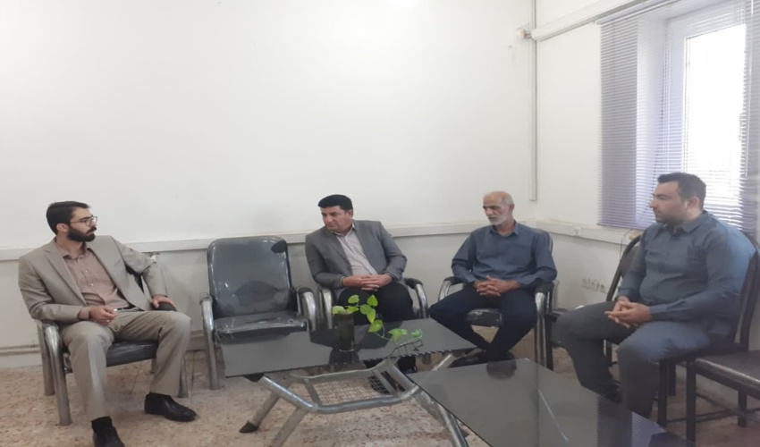 دیدار نماینده ولی فقیه، معاونت حفاظت اراضی، فرمانده یگان حفاظت ، مسئول حراست اداره کل با پرسنل اداره منابع طبیعی شهرستان کرج