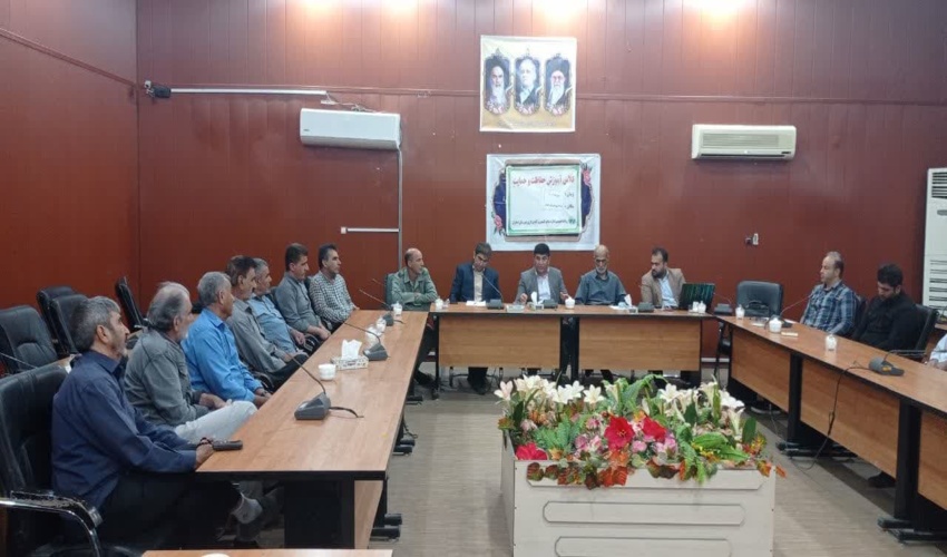 برگزاری دوره آموزشی مجريان و بهره برداران با عنوان آشنایی با علل وعوامل تخریب عرصه های مرتعی و  جنگلی درشهرستان کرج