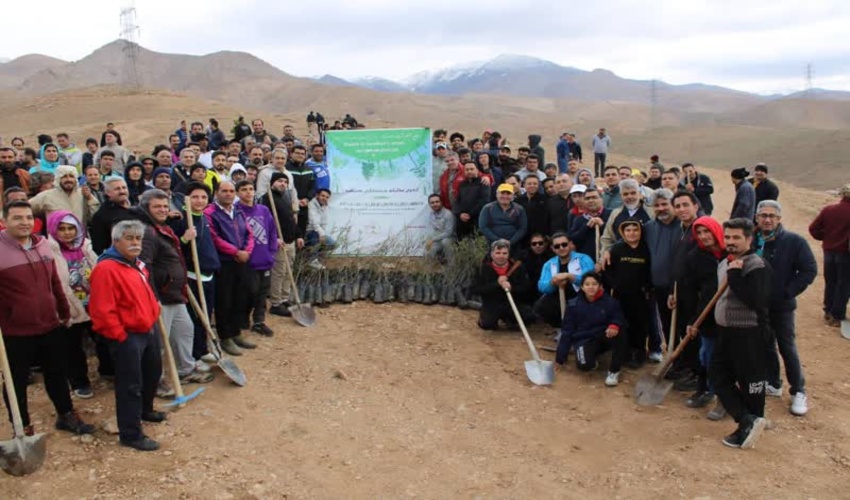 کاشت ۱۰۰۰ اصله نهال توسط سازمان مردم نهاد "کنگره ۶۰ " در شهرستان ساوجبلاغ