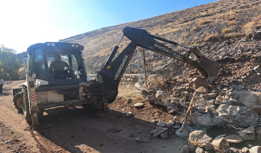  ۲۰۰۰ متر مربع از اراضی ملی شهرستان طالقان رفع تصرف شد