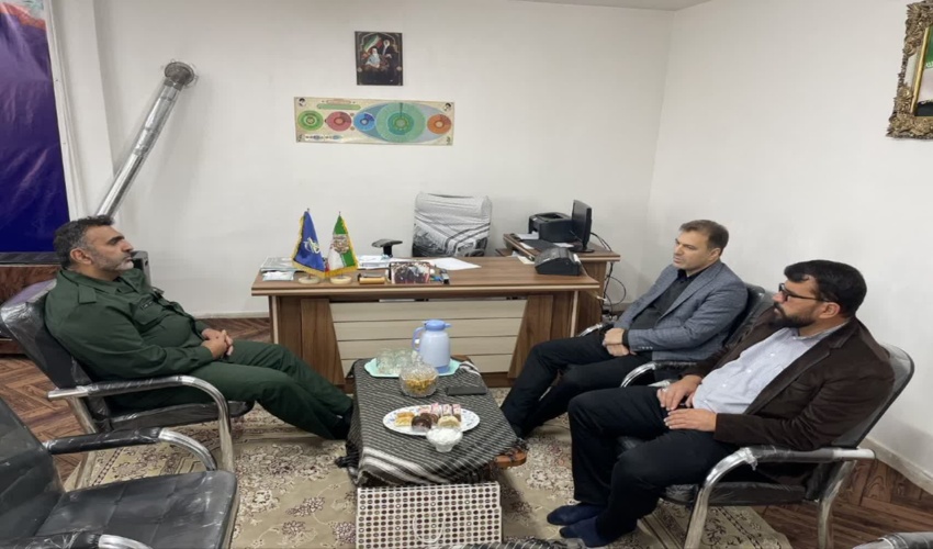 نشست مشترک برای طرح کاشت یک میلیارد درخت در ساوجبلاغ: توجه به مشارکت بسیج کارمندان