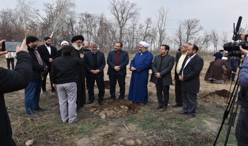 آغاز هفته منابع طبیعی با نهالکاری استاندار و نماینده ولی فقیه در استان البرز
