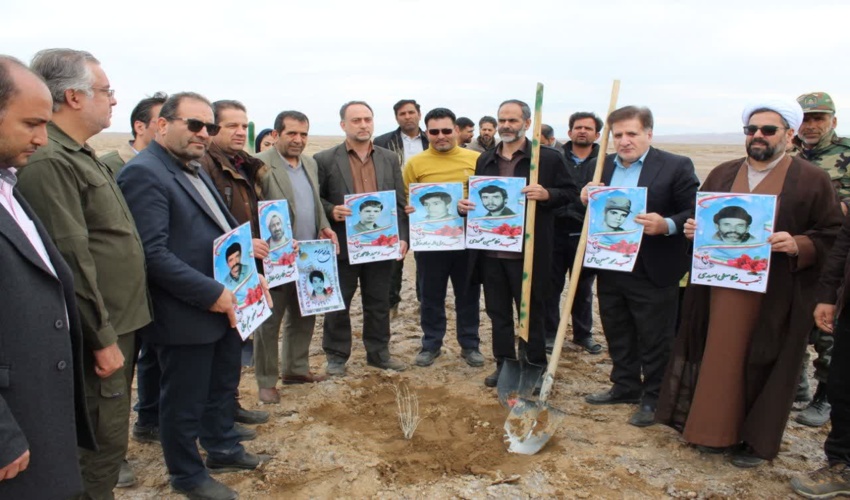 همایش بزرگ درختکاری استان البرز در شهرستان اشتهارد انجام شد 