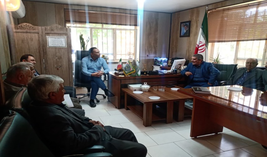 نشست مرتع‌داران با سرپرست اداره منابع طبیعی و آبخیزداری کرج