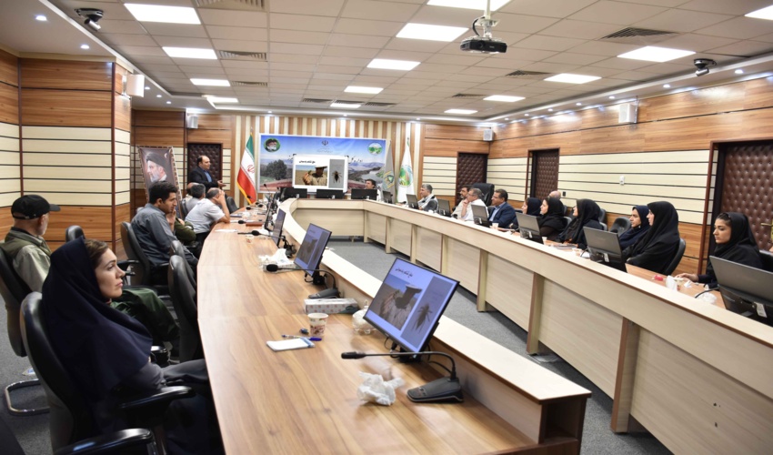 برگزاری کارگاه آشنایی با آفات منابع طبیعی و اصول و قوانین کنترل آن در اداره کل منابع طبیعی و آبخیزداری البرز