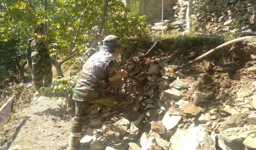 رفع تصرف ۱۹۵۷ متر مربع از اراضی ملی در چند نقطه از جاده چالوس شهرستان کرج 