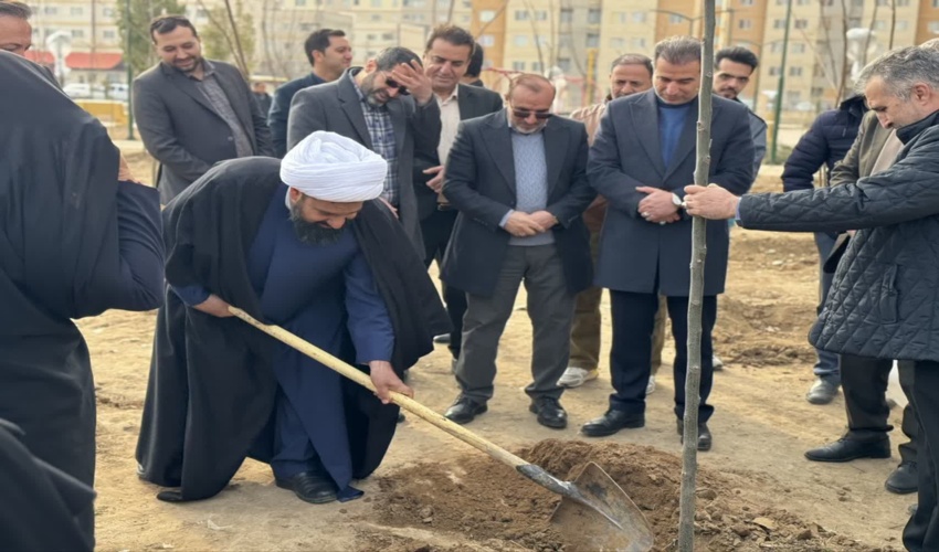 چهارباغ- پویش نهالکاری در سایه مادر همزمان با سراسر استان برگزار شد